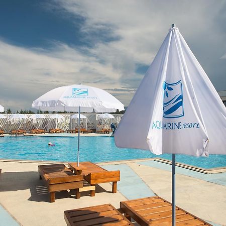 Aquamarine Resort Akshi Bagian luar foto