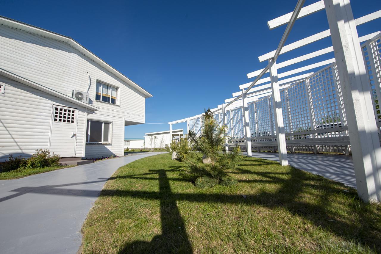 Aquamarine Resort Akshi Bagian luar foto