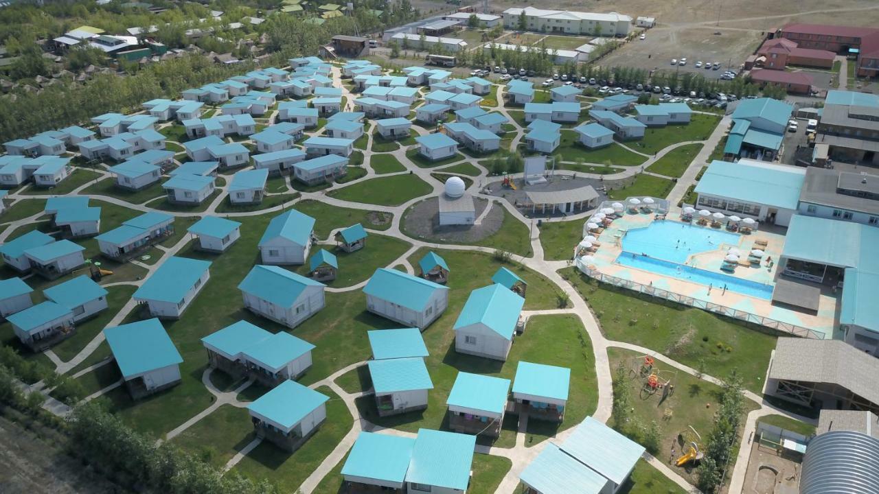 Aquamarine Resort Akshi Bagian luar foto